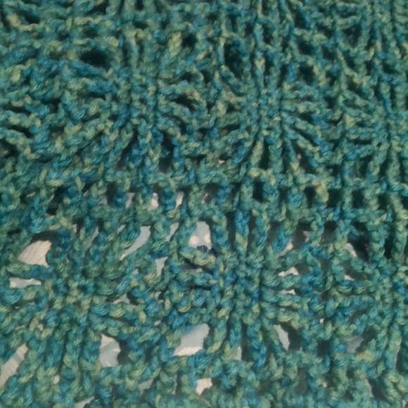 Crochet Poncho 🌱 - Picture 2 of 3